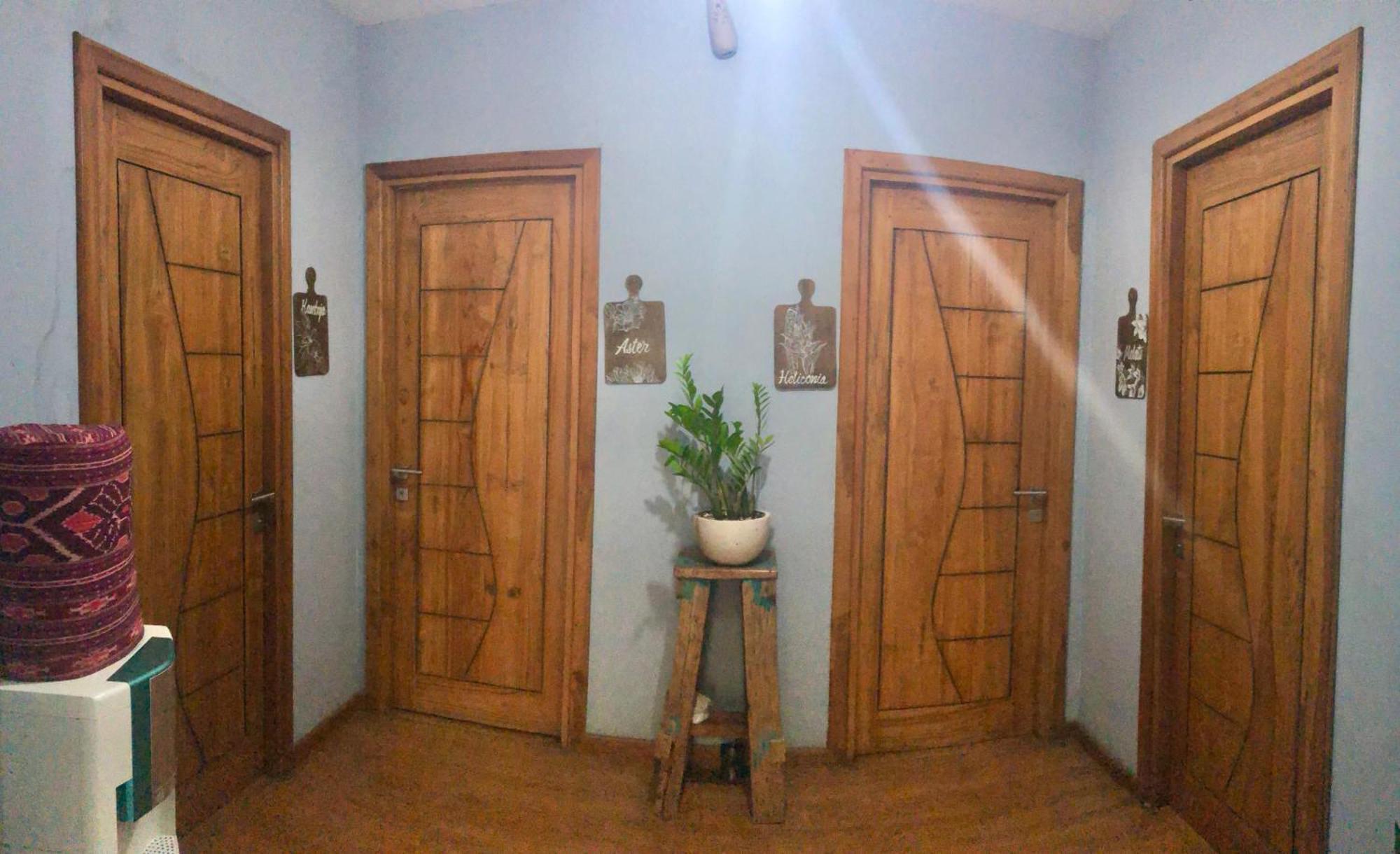 Wae Molas Hotel Лабуан Баджо Екстериор снимка
